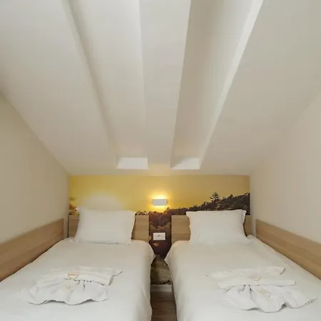 Muslli 4* Κορυτσά